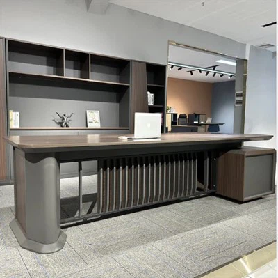 Luxury Wooden Boss Office Table